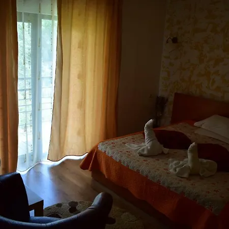 Vila Tudor Mamaia Nord-3